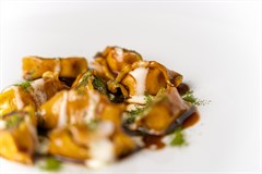 Tortelli di zucca, sangiovese, fossa e alloro