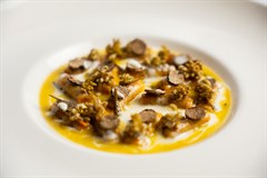 Passatello ripieno di zucca, finocchio di mare, tartufo nero e parmigiano
